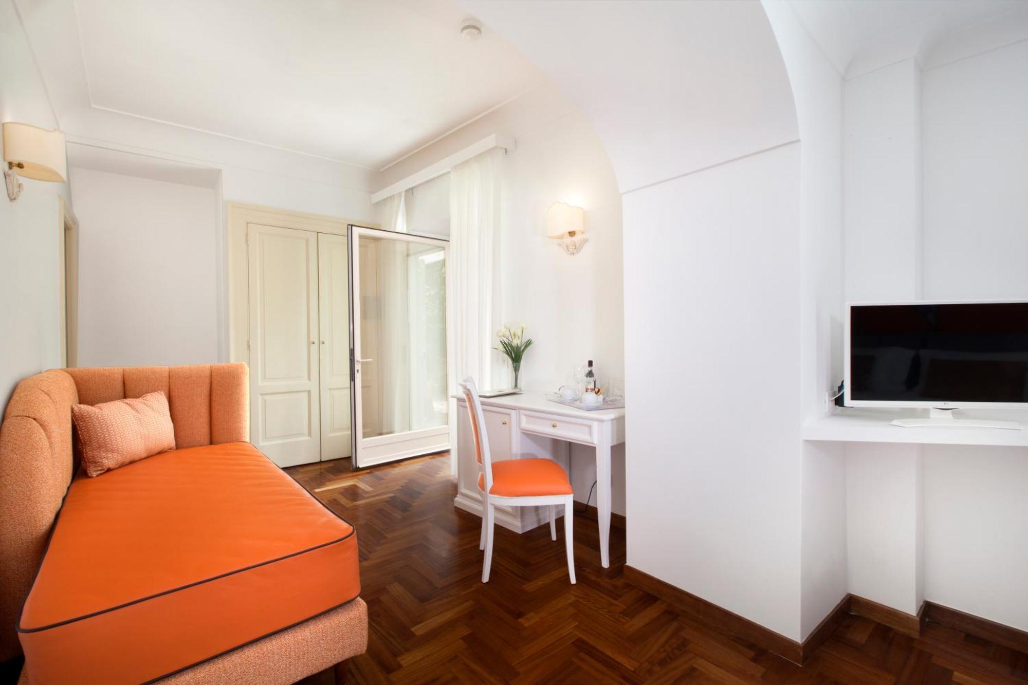 Relais Villa Savarese Сант'Агнело Екстериор снимка