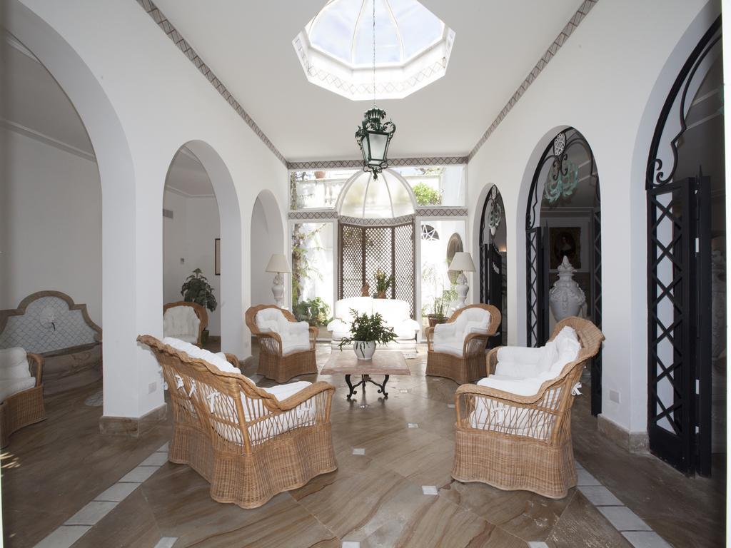 Relais Villa Savarese Сант'Агнело Екстериор снимка