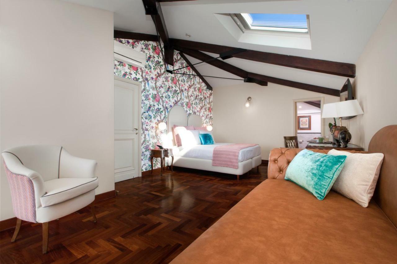 Relais Villa Savarese Сант'Агнело Екстериор снимка