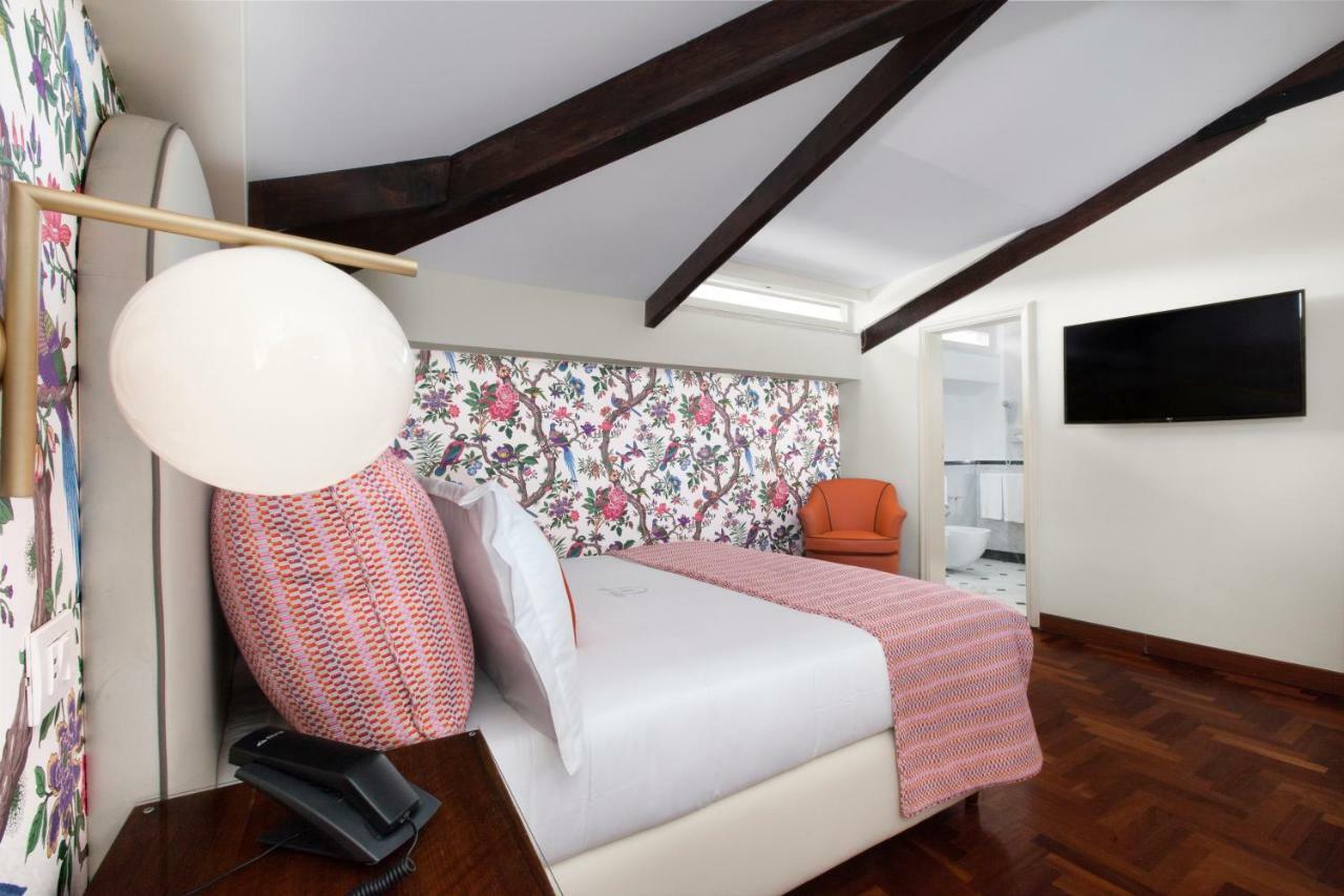 Relais Villa Savarese Сант'Агнело Екстериор снимка