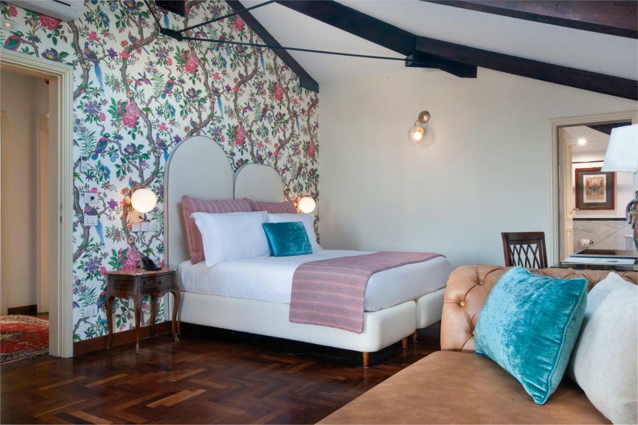 Relais Villa Savarese Сант'Агнело Екстериор снимка